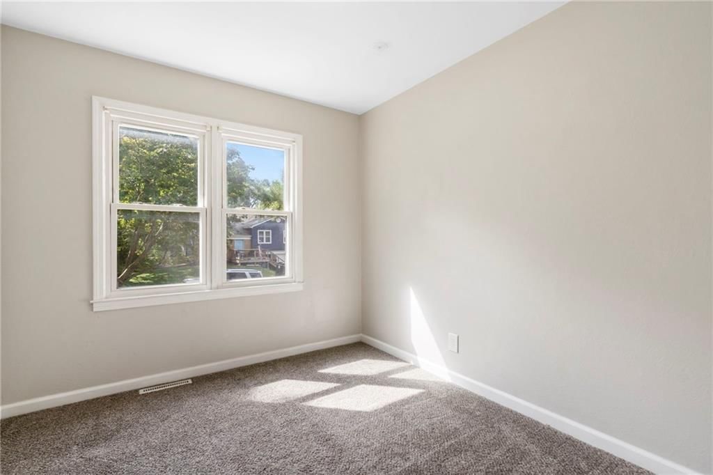 602 W 38th Street — photo 14