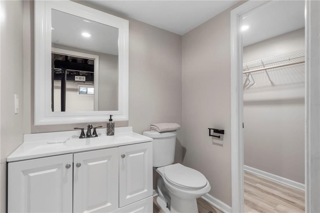 602 W 38th Street — photo 16