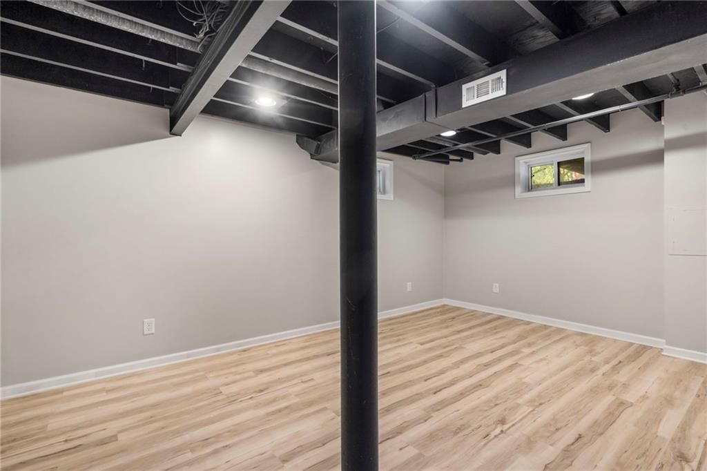 602 W 38th Street — photo 18