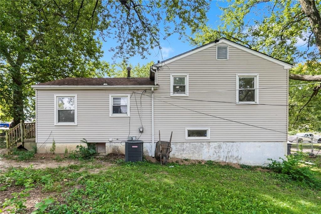 602 W 38th Street — photo 20