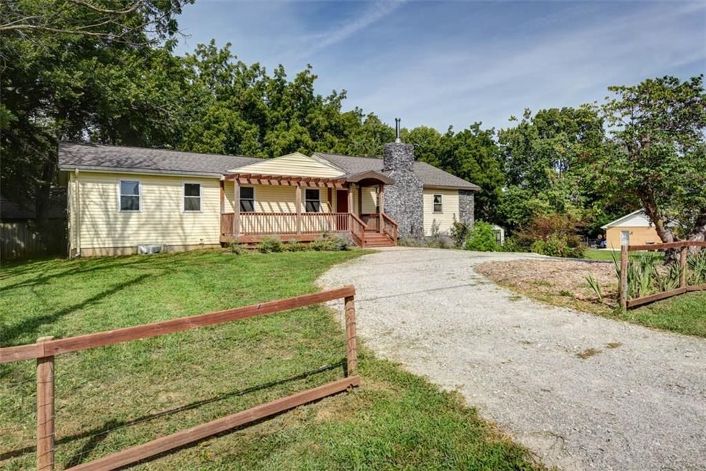 4822 Logan Avenue — photo 3