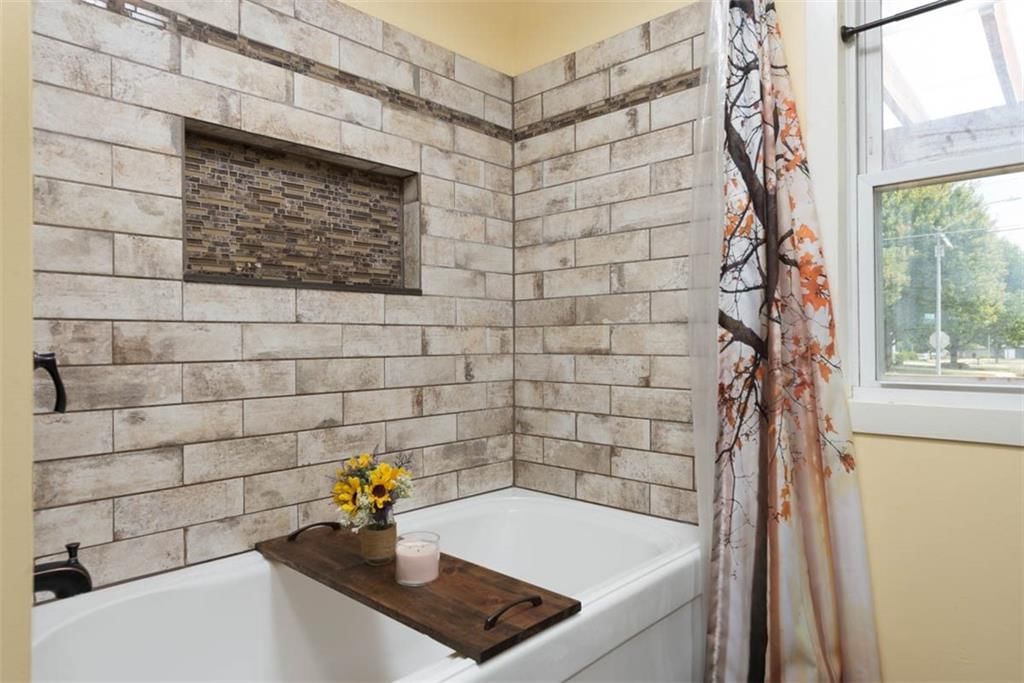 4822 Logan Avenue — photo 27