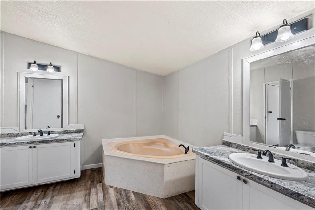 120 W Hickory Street — photo 23