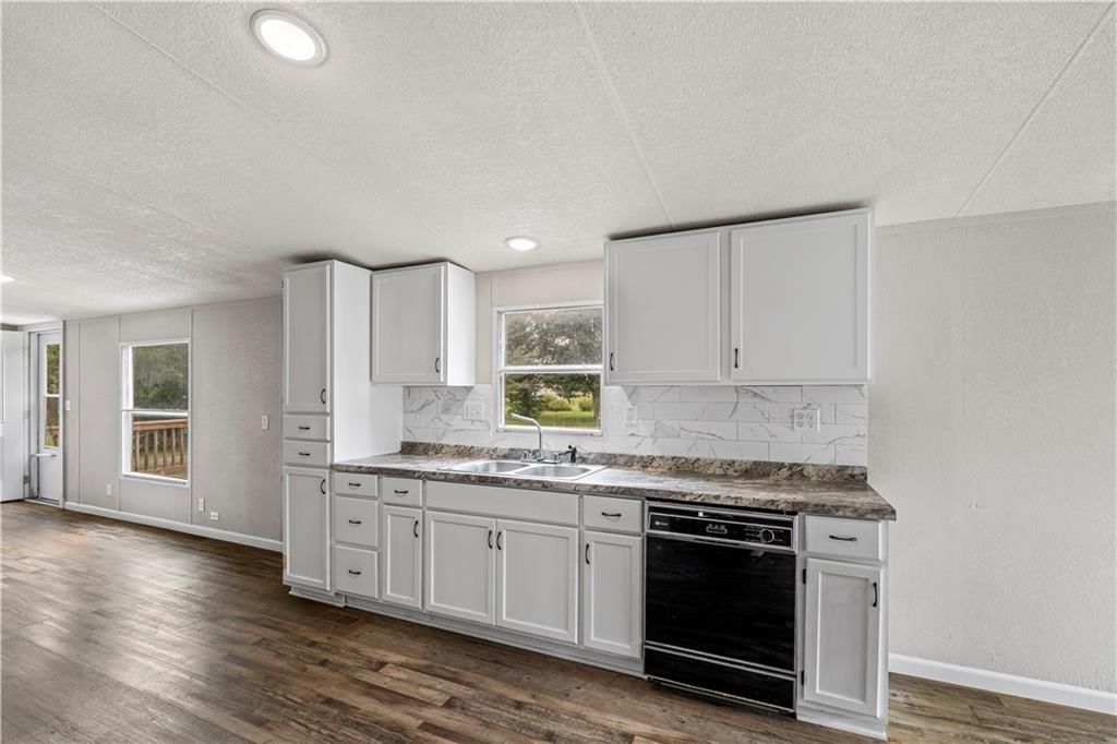 120 W Hickory Street — photo 10