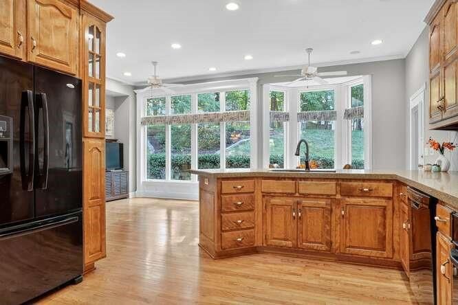 5609 NW 82nd Street — photo 9