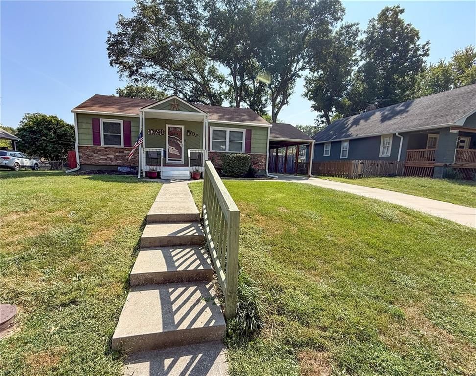 107 SW Monroe Street — photo 27