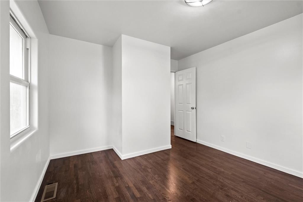 14808 BELLAIRE Avenue — photo 20