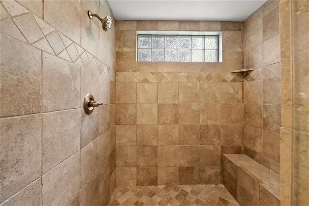 16860 Highland Ridge N/A — photo 42