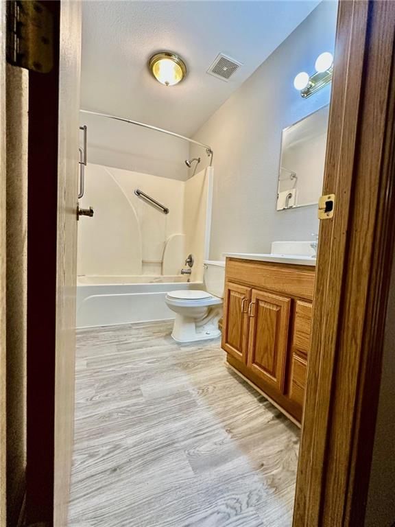 402 W Mechanic Street — photo 11