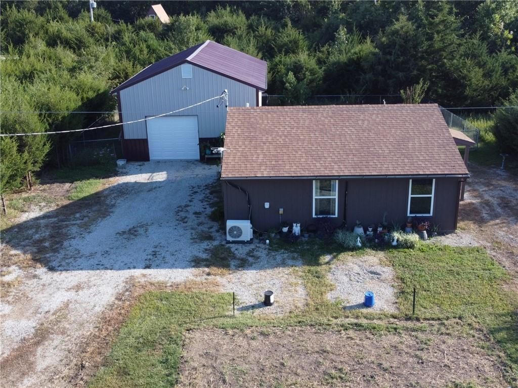 70 Foxwood Drive — photo 2