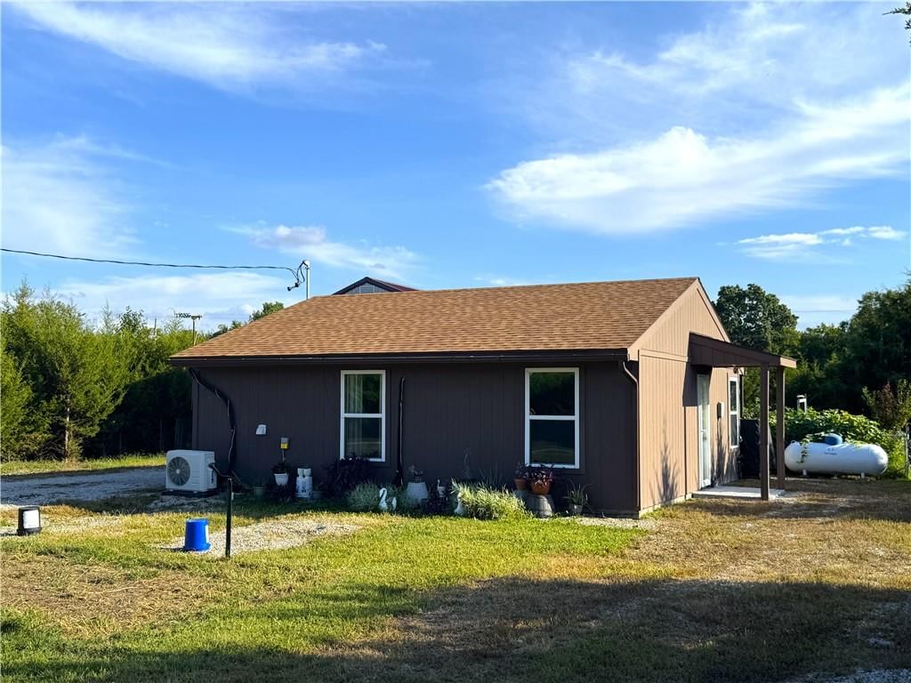 70 Foxwood Drive — photo 3