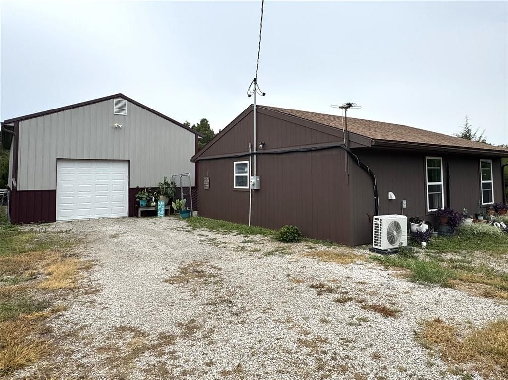 70 Foxwood Drive — photo 4