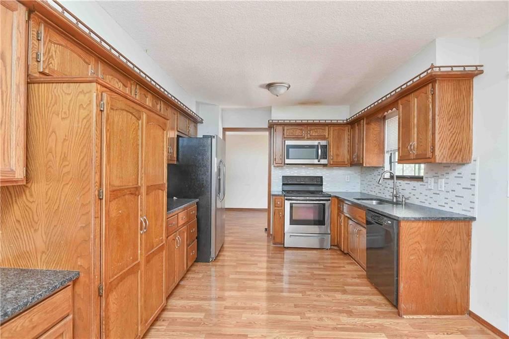 10561 Long Street — photo 11