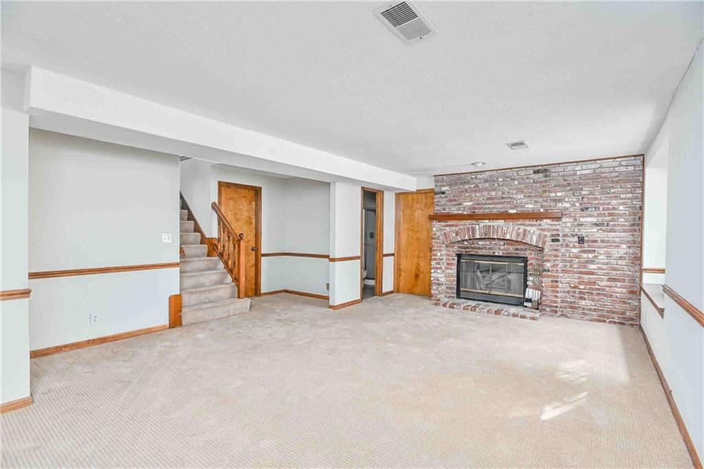 10561 Long Street — photo 16