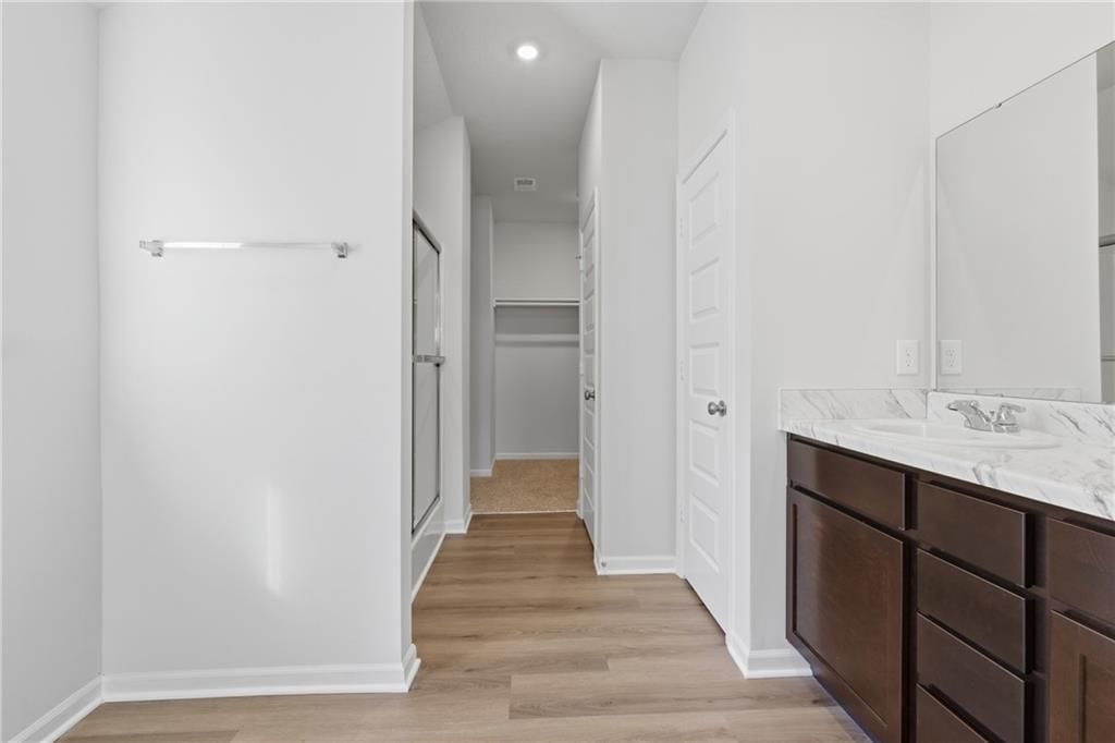 566 W Fountain Street — photo 16