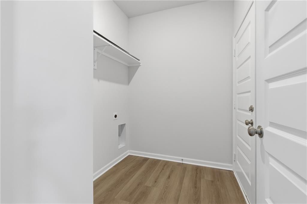 566 W Fountain Street — photo 20