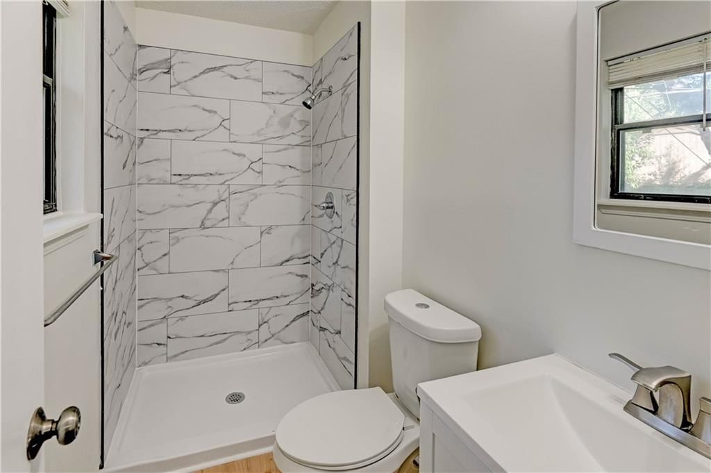 4630 OTTAWA Avenue — photo 23