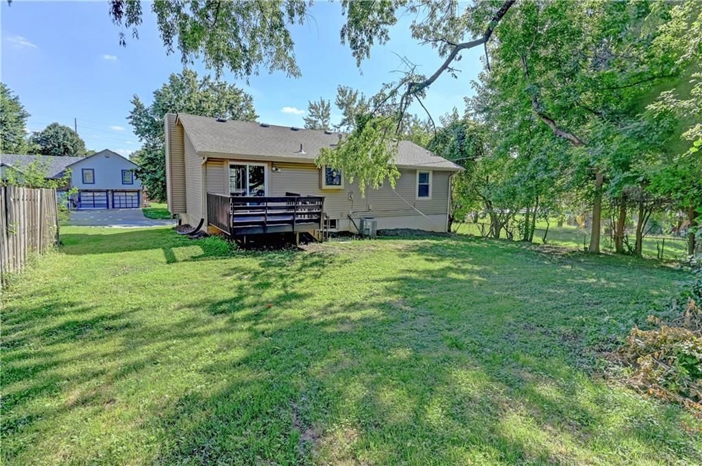 4630 OTTAWA Avenue — photo 34