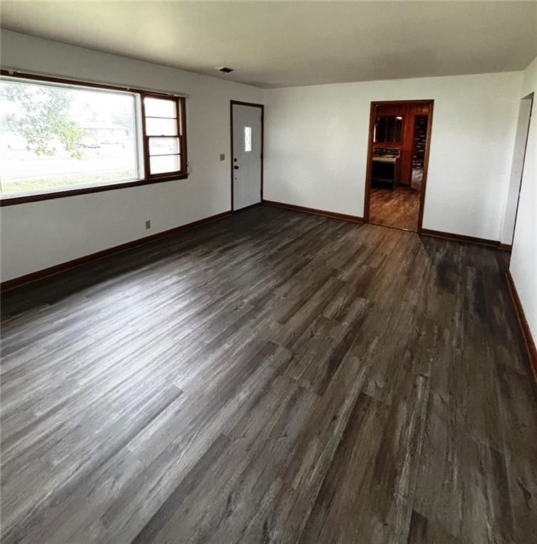 1503 W 14th Street — photo 6