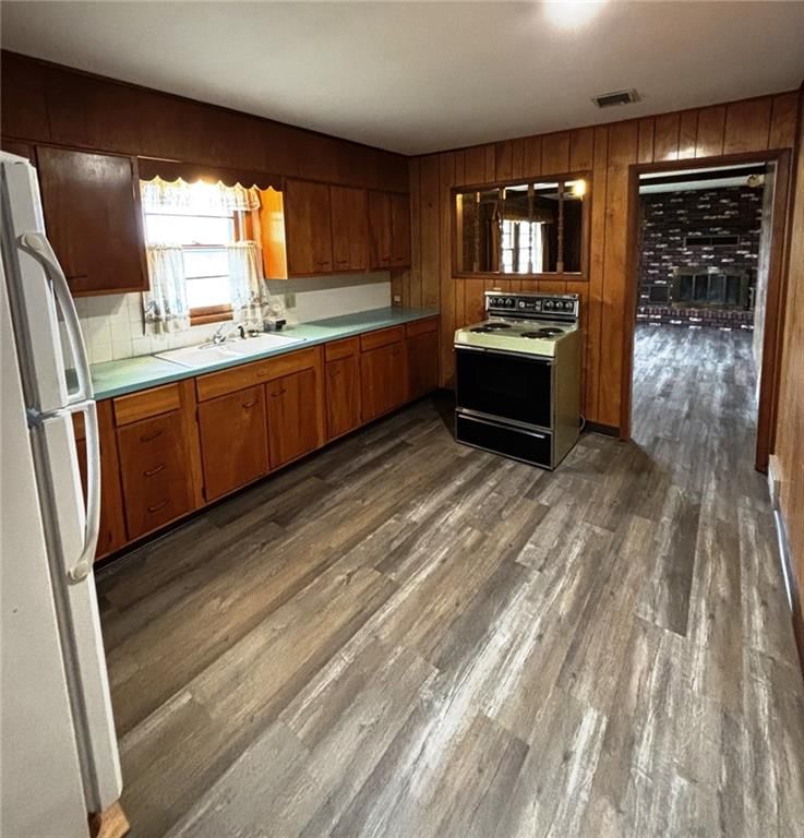1503 W 14th Street — photo 7