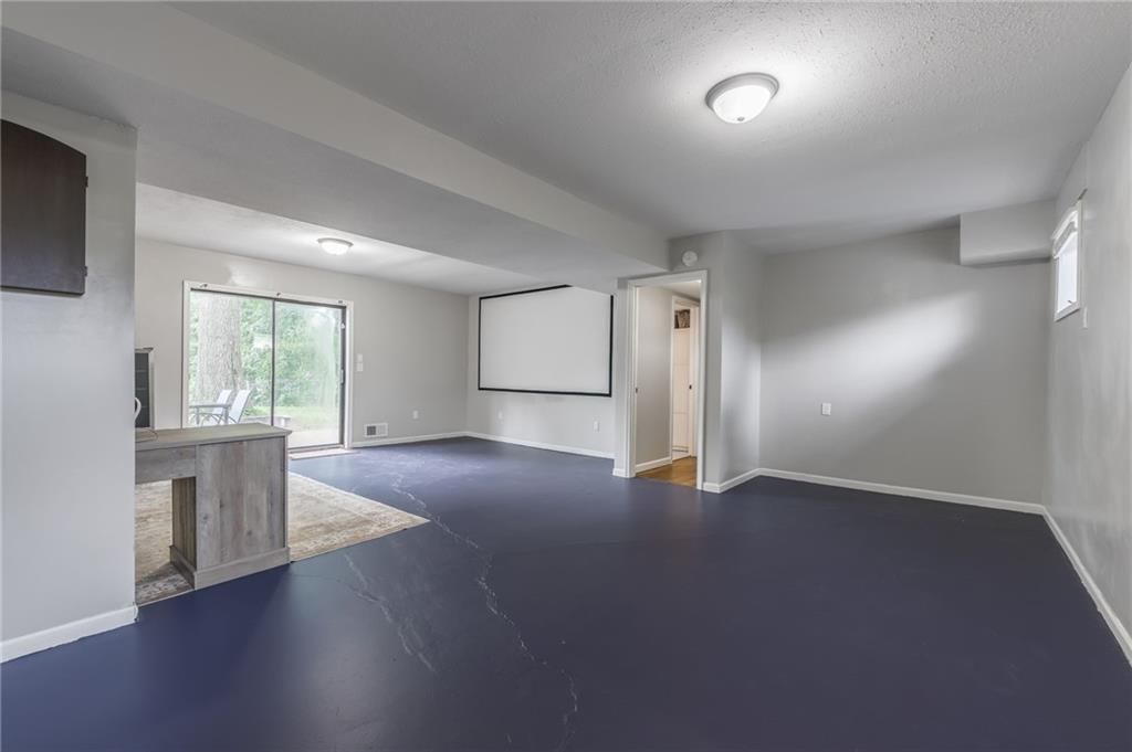 532 Maple Avenue — photo 32
