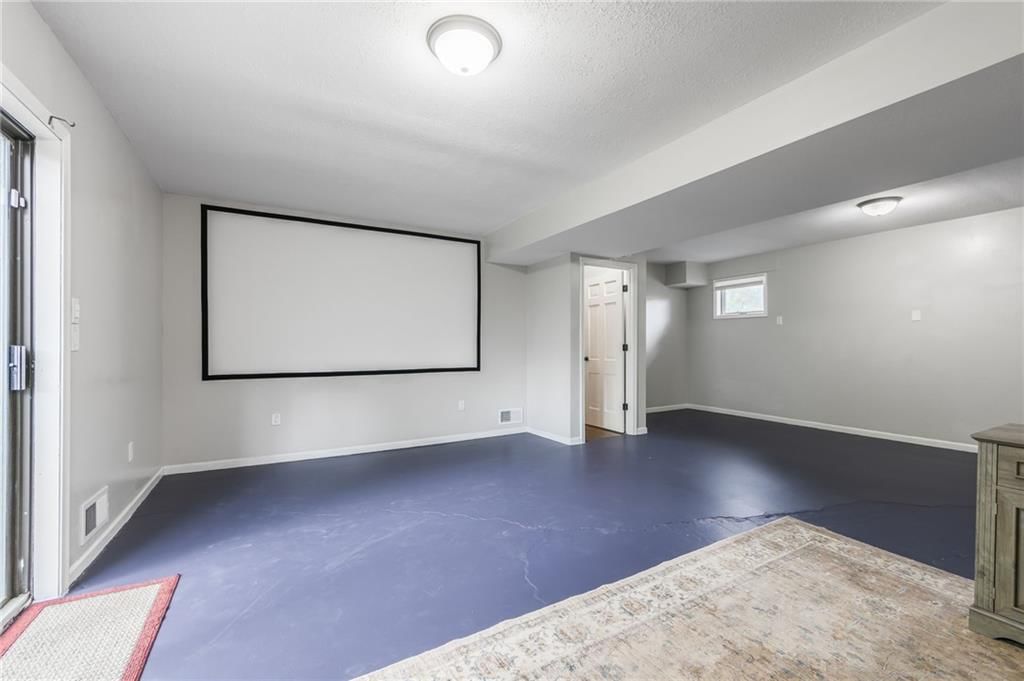 532 Maple Avenue — photo 33