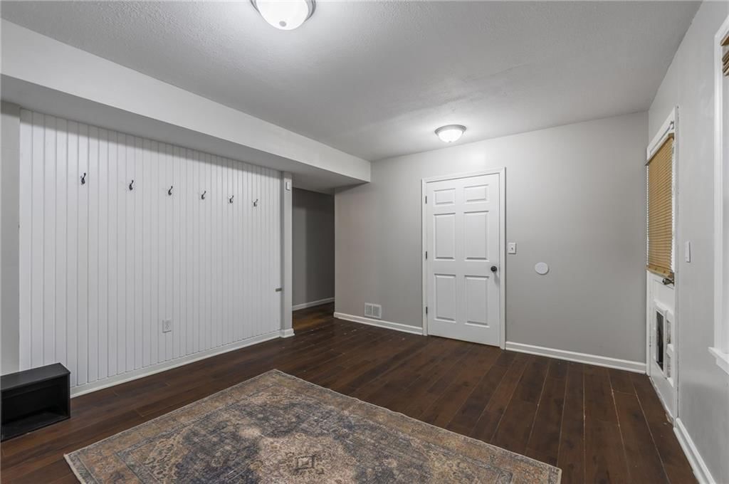 532 Maple Avenue — photo 38