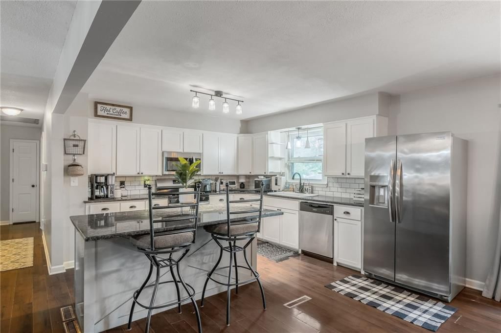 532 Maple Avenue — photo 7