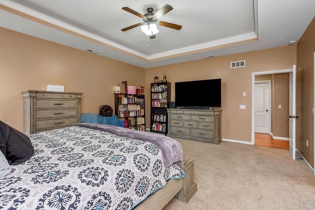 415 Eagle Glen Drive — photo 18