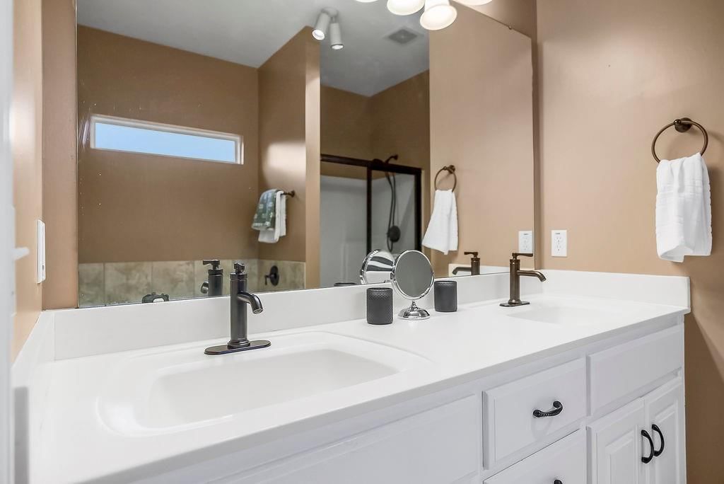 415 Eagle Glen Drive — photo 20