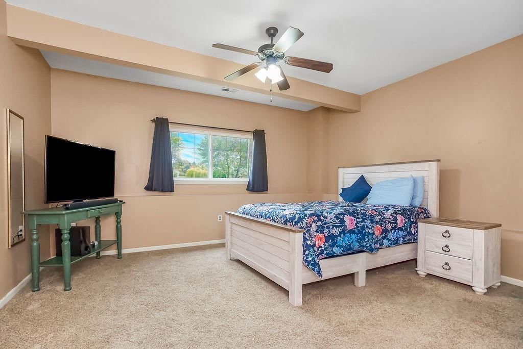 415 Eagle Glen Drive — photo 26