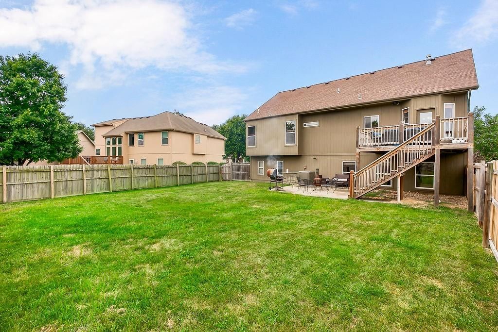 415 Eagle Glen Drive — photo 29
