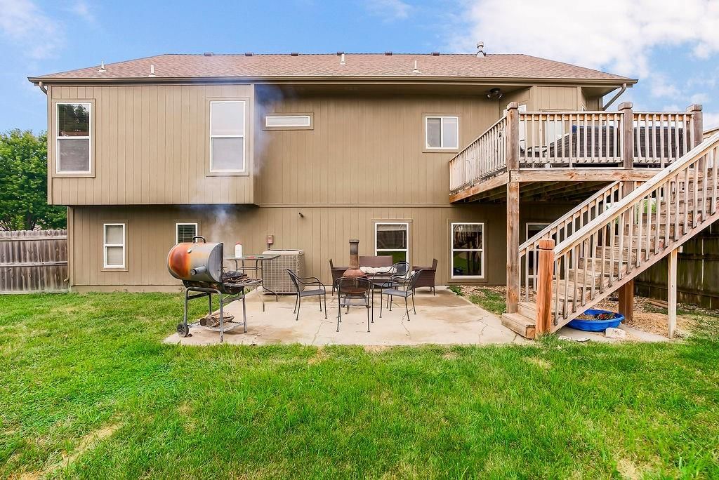 415 Eagle Glen Drive — photo 30