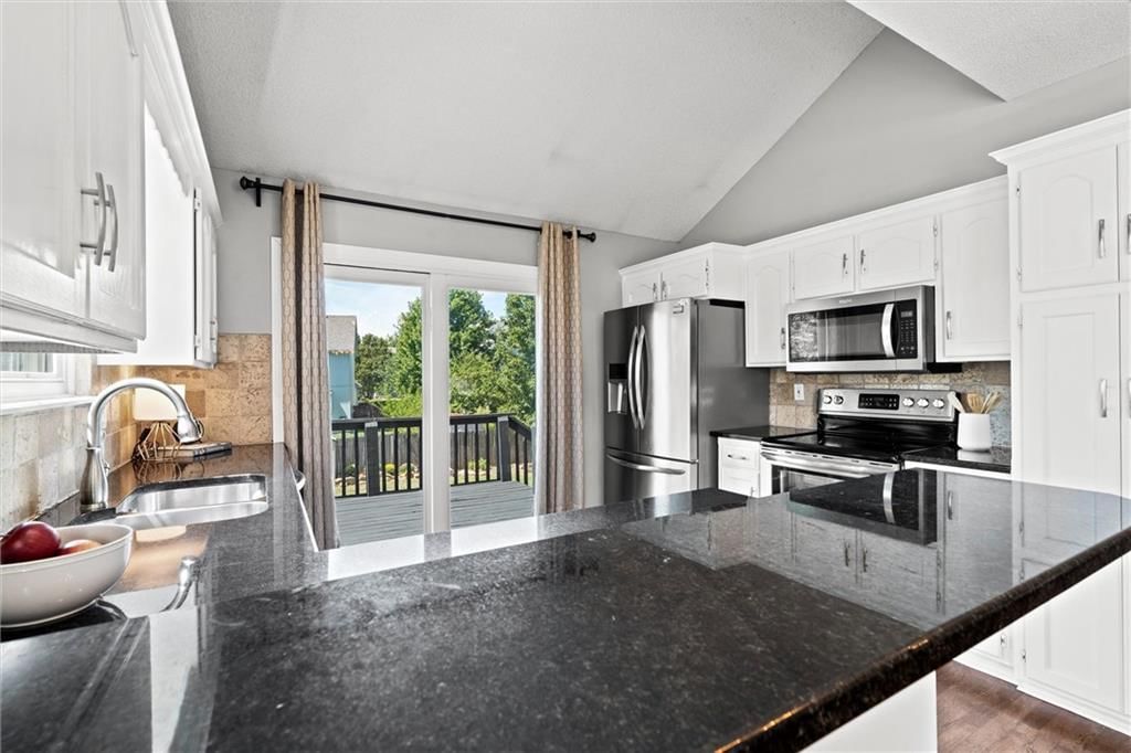 18432 Spruce Street — photo 15