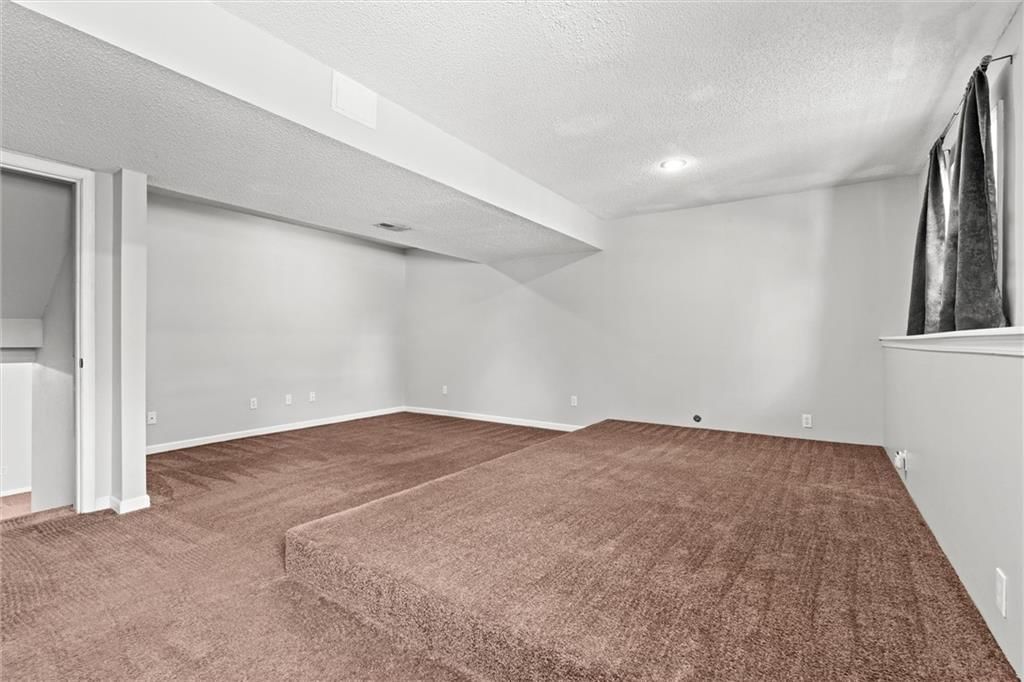 18432 Spruce Street — photo 31