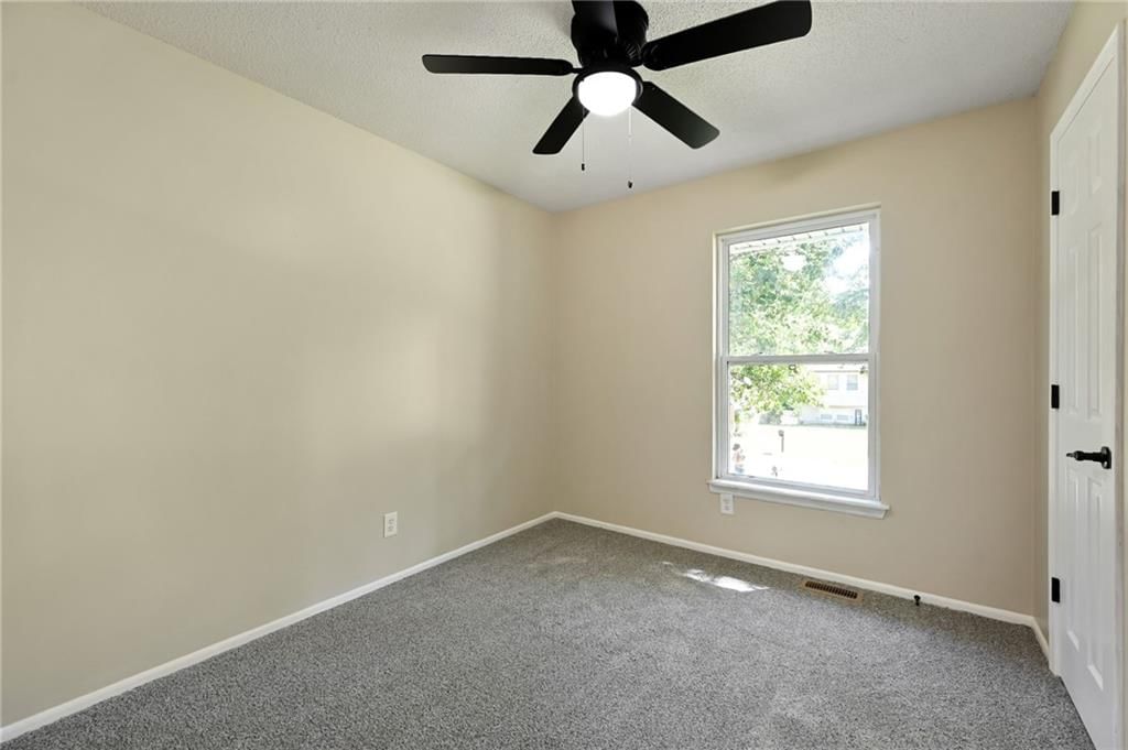 112 S 11th Street — photo 16