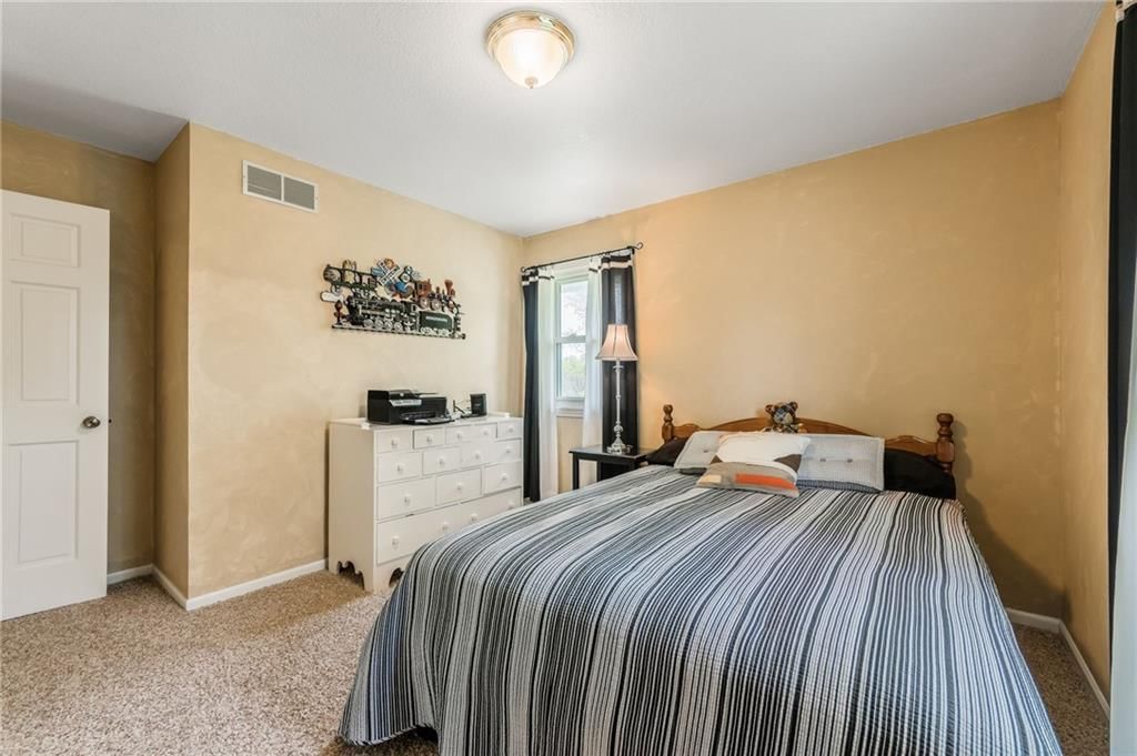 12923 N Oakland Avenue — photo 26