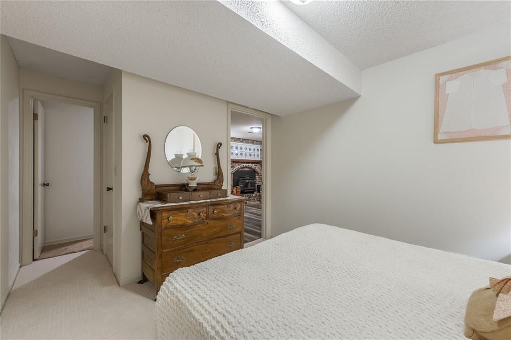 12923 N Oakland Avenue — photo 30