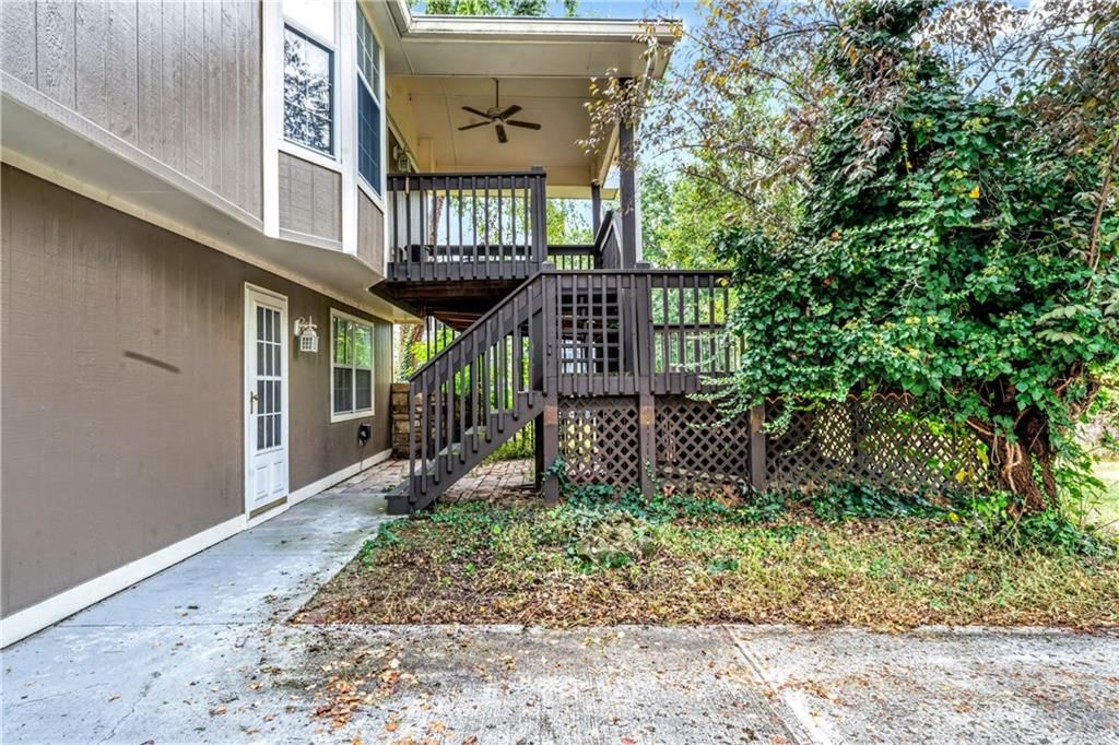 1923 Fairground Drive — photo 14