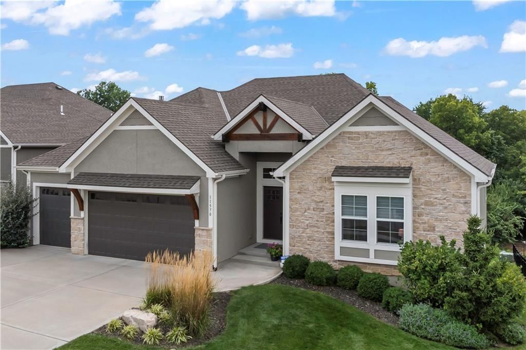11570 S Montclaire Drive — photo 2