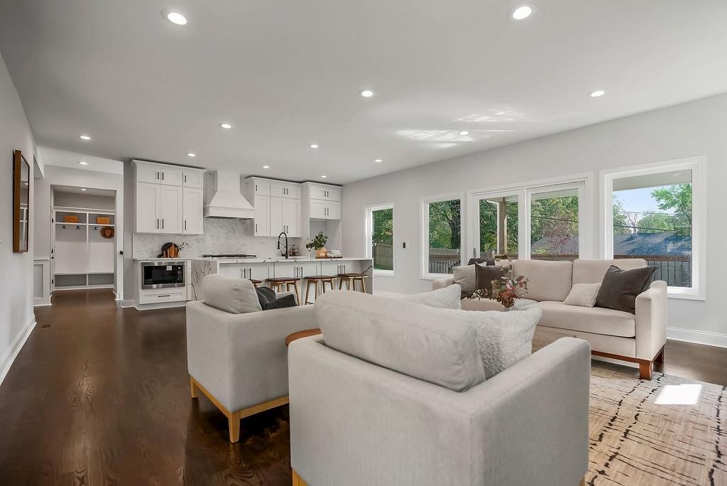 7607 Fairway Street — photo 4