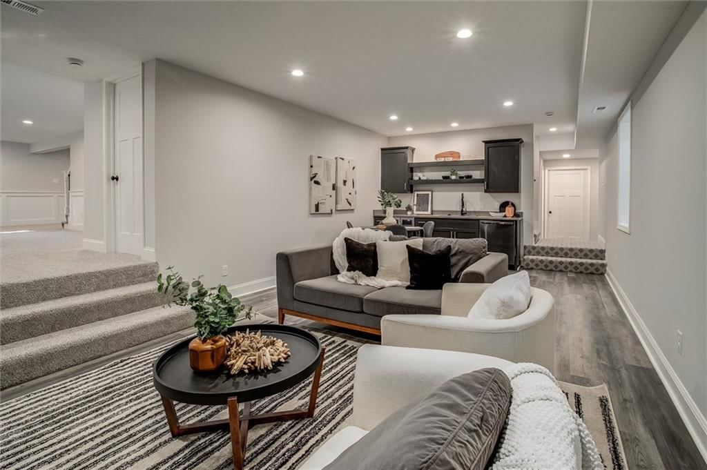 7607 Fairway Street — photo 34