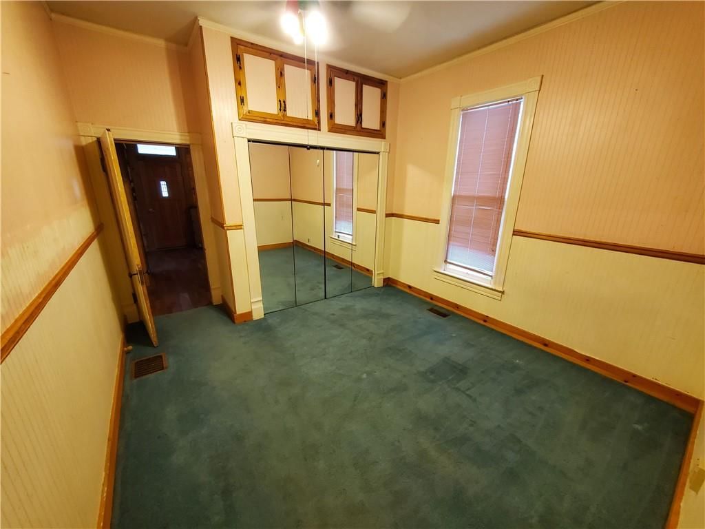 729 W Sycamore Street — photo 13