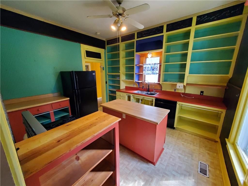 729 W Sycamore Street — photo 15