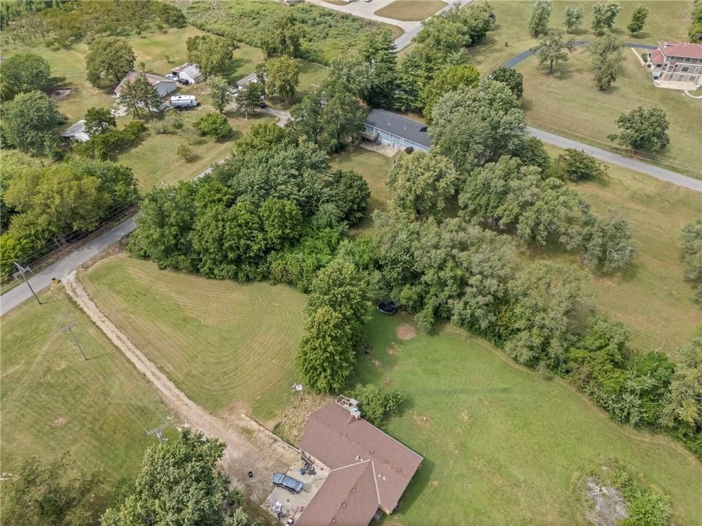14141 Stillwell Road — photo 34