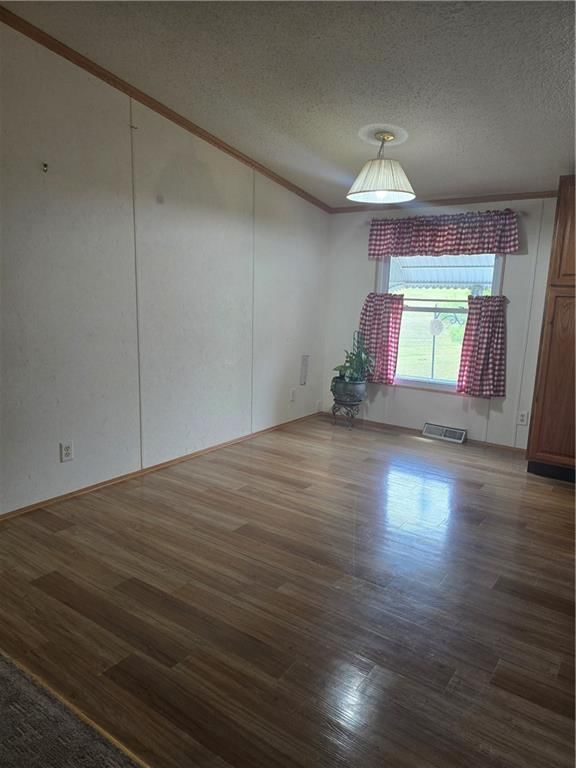 935 NE White Oaks Lane — photo 12