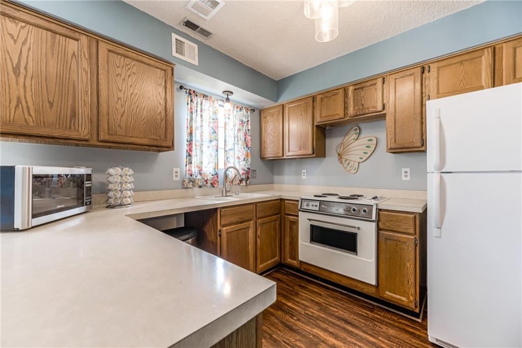 2406 Alabama Street — photo 12