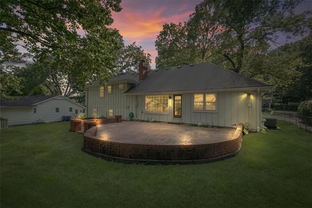 8101 Rosewood Drive — photo 38