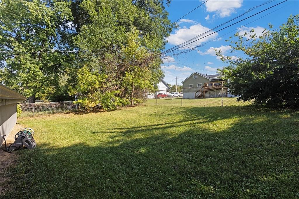 4321 N Jackson Avenue — photo 24