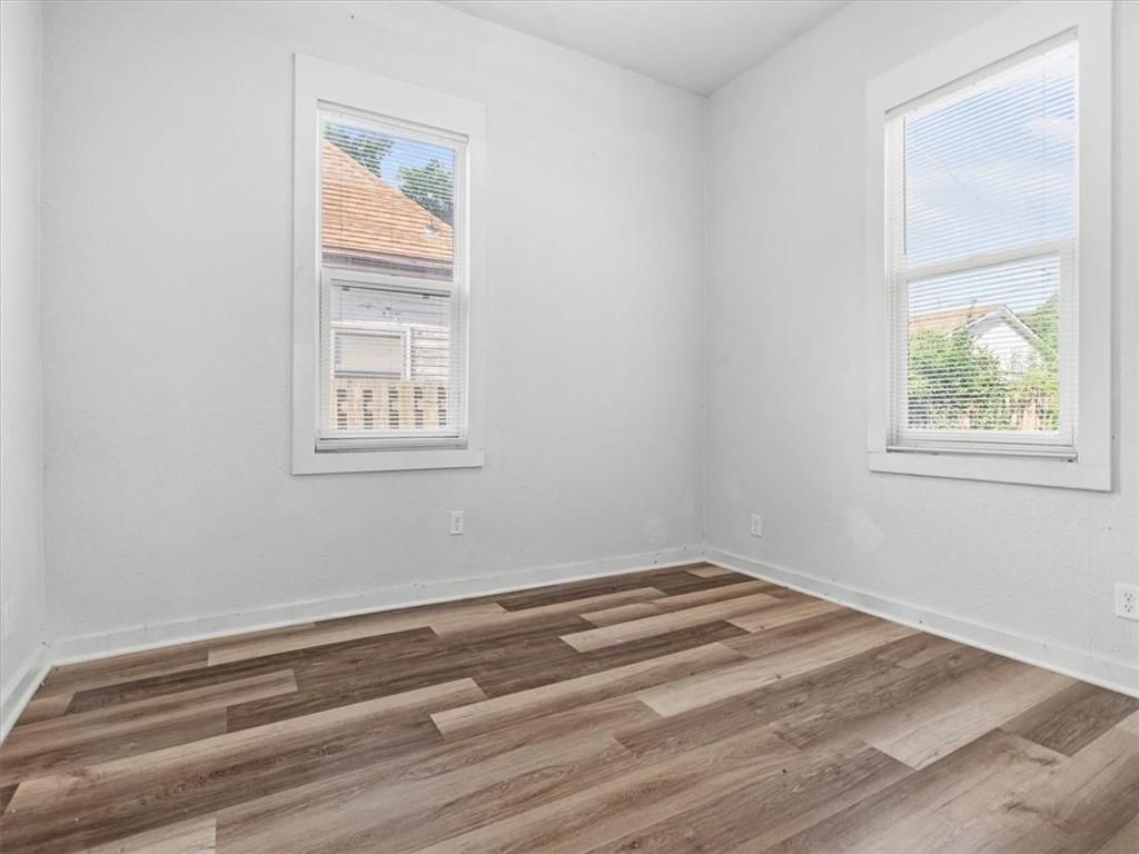 3004 Burnside Avenue — photo 7